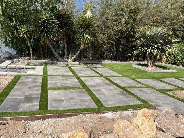 Slab and turf patio with planting in Pacific Beach